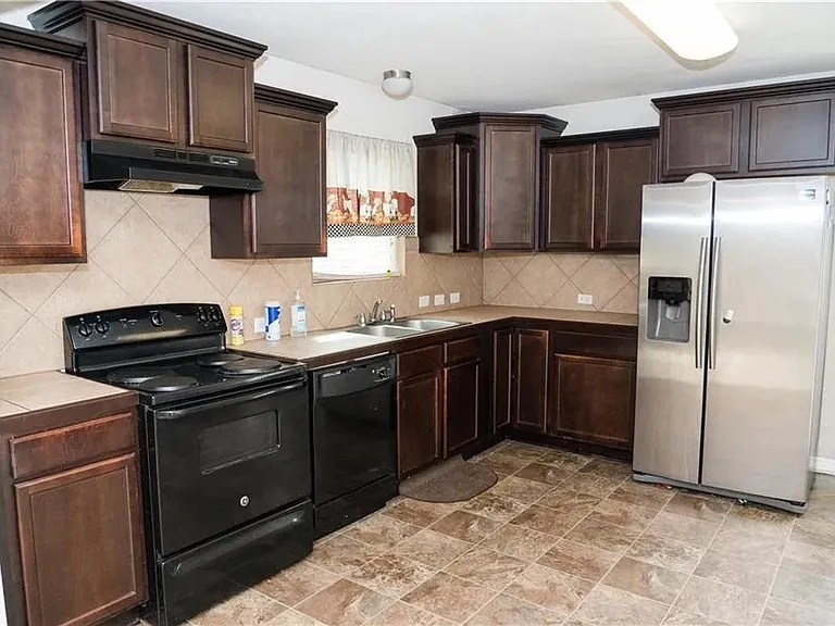 48295 Labonte Ln — Photo 4