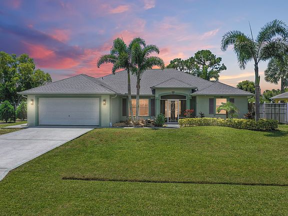 2nd image of 482 SE Evans Avenue