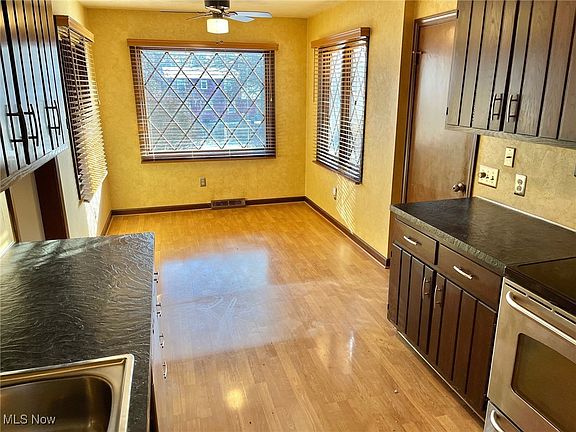 2nd image of 230 Walnut Dr