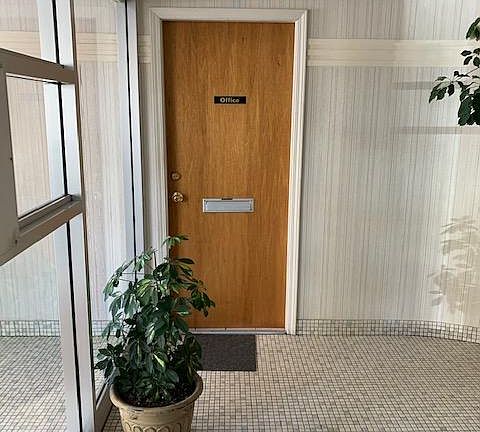 3rd image of 6217 N Winthrop Ave #308