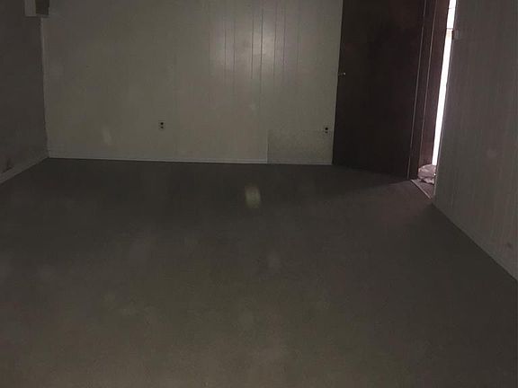 5th image of 202 Cranberry Dr