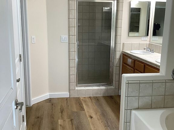 5th image of 2339 Westbury Way