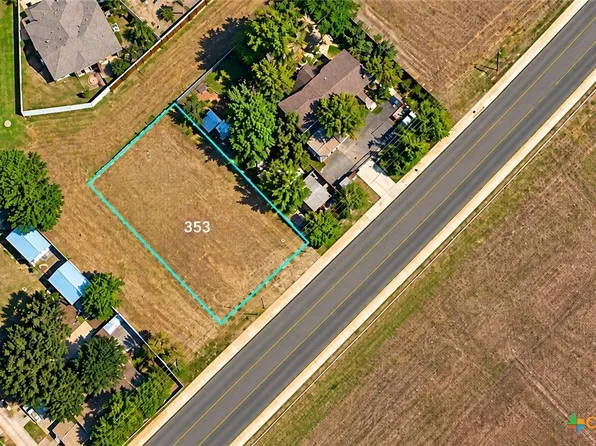 353 Alves Ln, New Braunfels, TX 78130