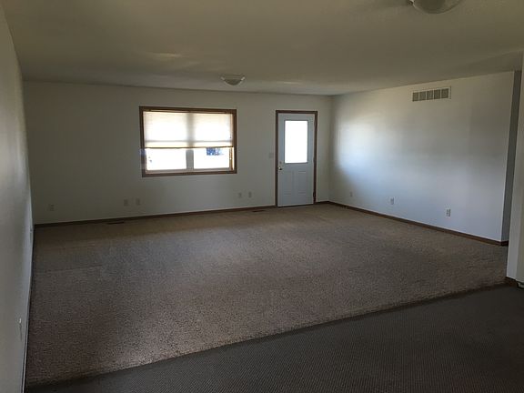 2nd image of 9 Jacara Dr
