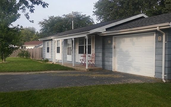 2nd image of 436 S Ahlborn Dr
