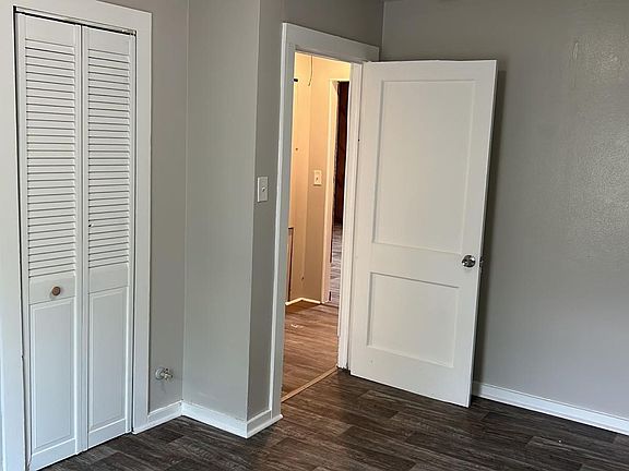 3rd image of 735 Highland Dr