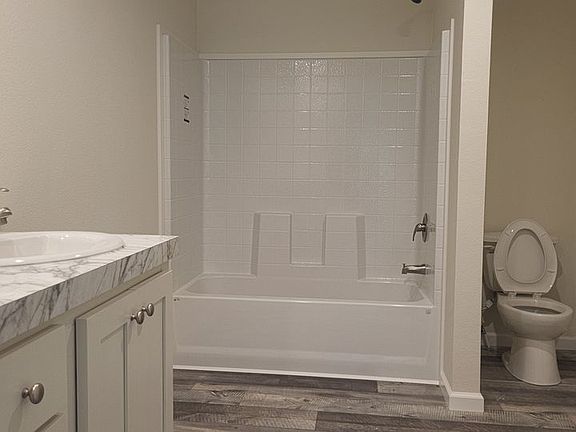 5th image of 5819 257th St E