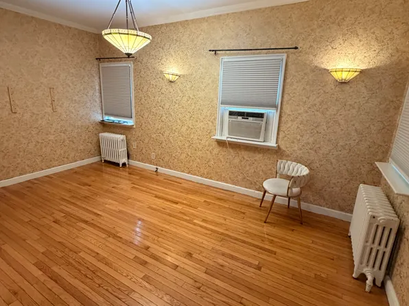 606 Tompkins Ave Floor 1, Staten Island, NY 10305