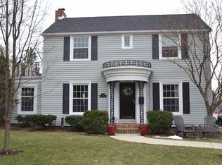 910 W Stratford Dr, Peoria, IL