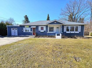 350 The Queensway S, Georgina, ON L4P 2B9