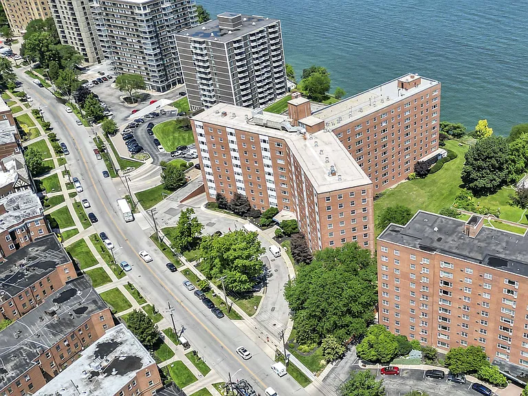 11850 Edgewater Dr #820 — Photo 46