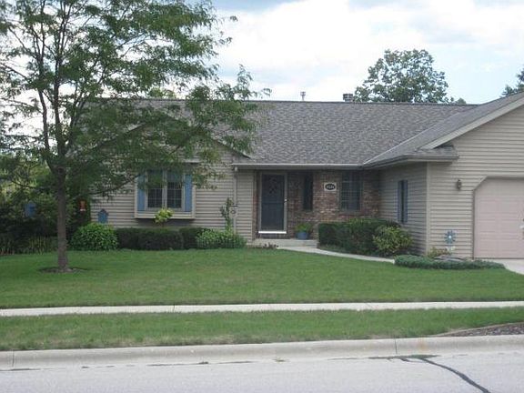 2nd image of 1416 Melissa Ln