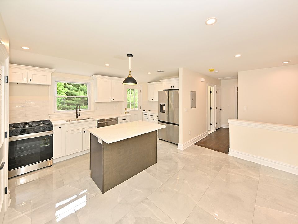 1st image of 190 Madison Ave Floor 2