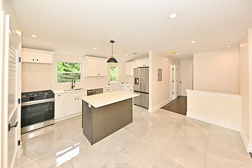 190 Madison Ave Photo 1