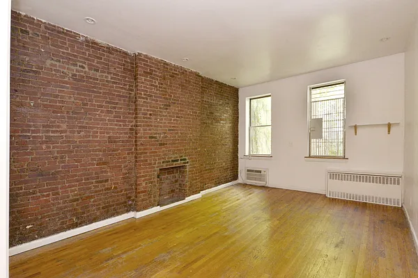 Rented by BSRG Realty | media 14