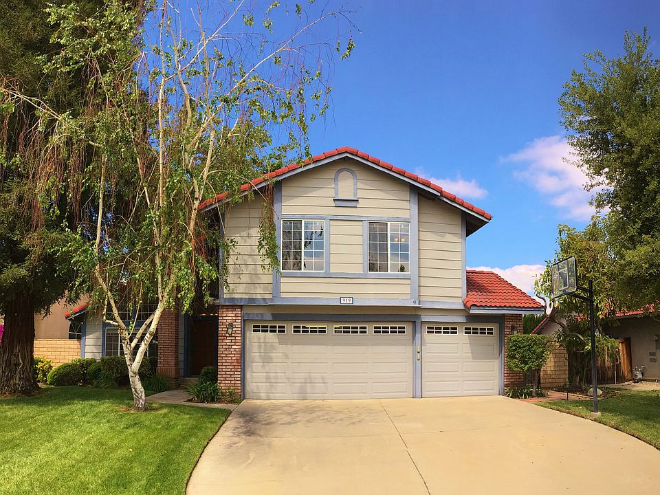 1st image of 919 Knights Bridge Ln
