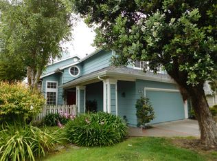 384 Greenbrier Rd, Half Moon Bay, CA 94019
