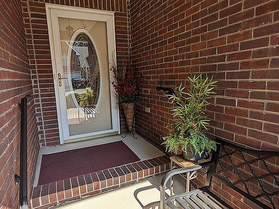 3rd image of 12 Abby Lynn Cir