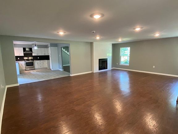 2nd image of 1 Elvie Ln
