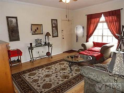 4th image of 4312 Bellaire Dr S APT 226