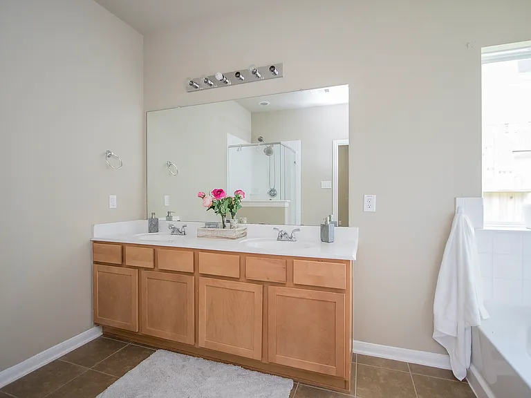 2209 Onyx Ct — Photo 21