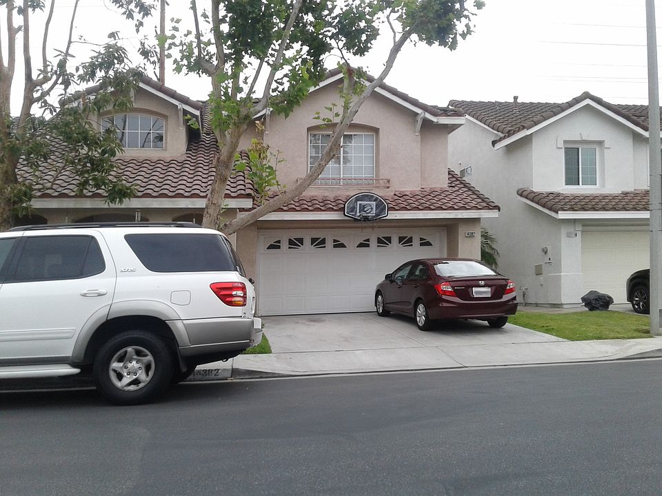 1st image of 14382 Riverton St