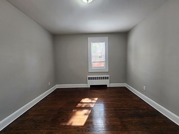 4th image of 383 Newhall St #11