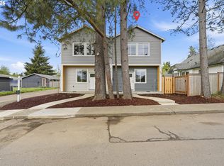 8665 SE Insley St, Portland, OR 97266