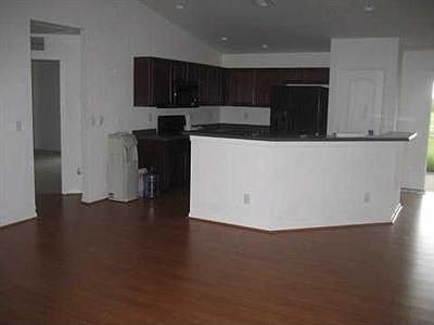 4th image of 4414 NW 32nd St