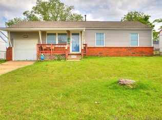 2425 W 49th St, Tulsa, OK 74107