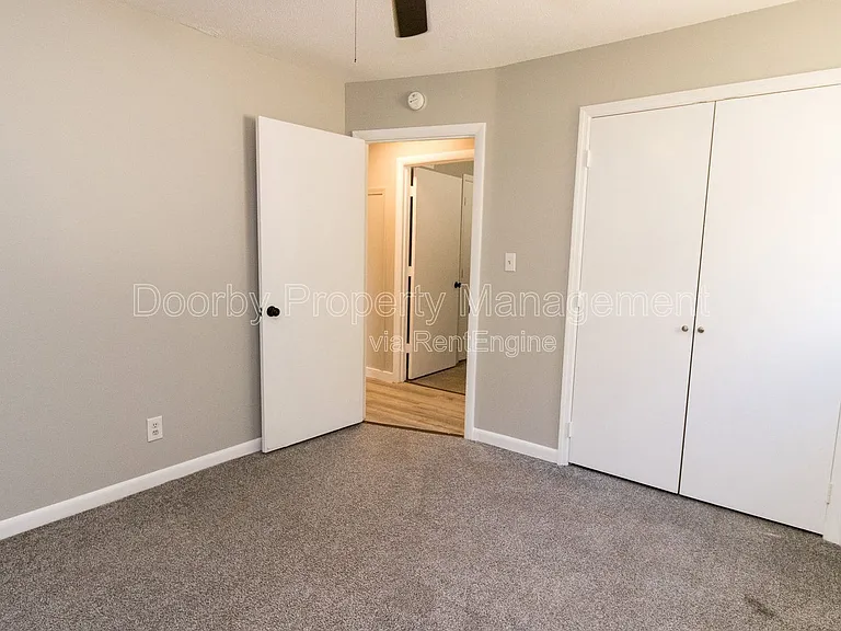 903 Forest Dale Ln #A — Photo 12