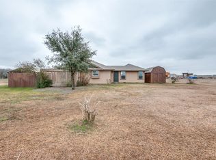 2171 Country Acres Rd, Venus, TX 76084