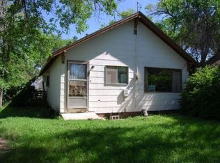14 W Park St, Newcastle, WY 82701