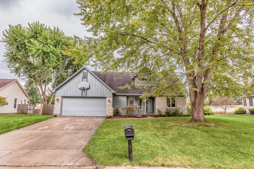 3130 Summerfield Dr photo 1