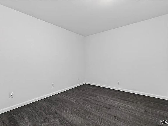 5th image of 2412 Mousette Ln