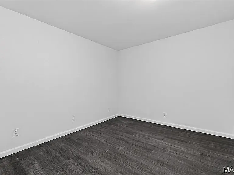 2412 Mousette Ln — Photo 5