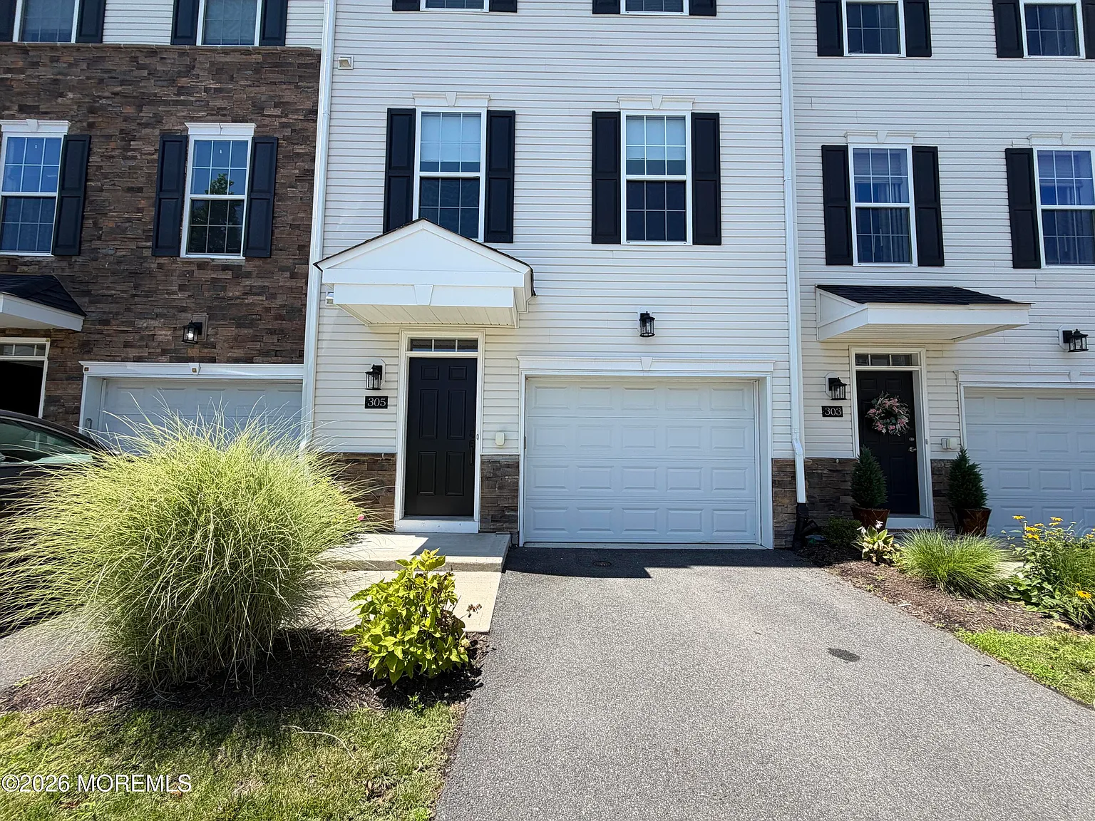 3 bed, 3.5 bath, 1706 sqft, $3,600 — Photo 2