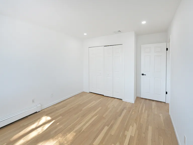 472 Central Blvd — Photo 13