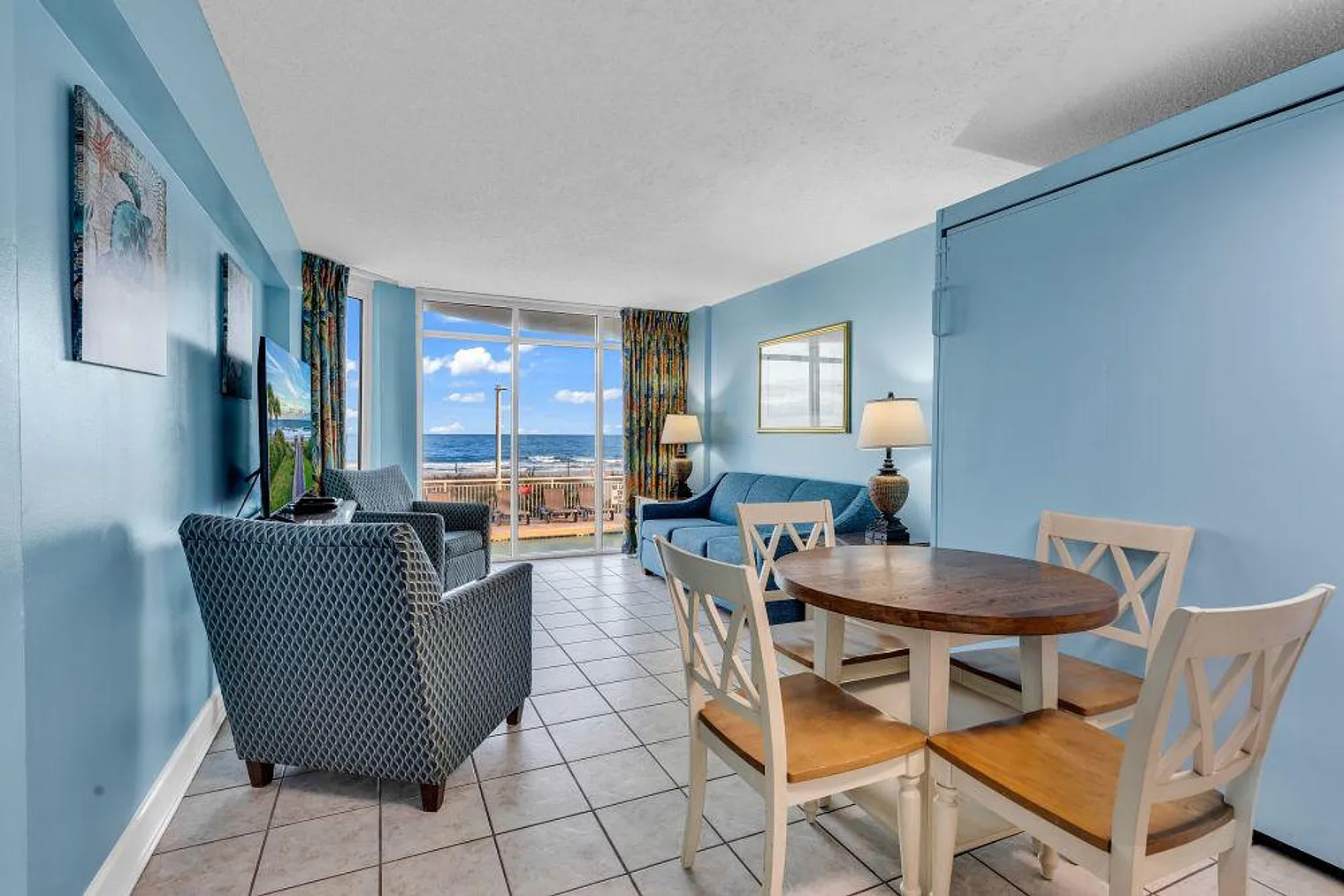 1 bed, 1.0 bath, 699 sqft, $3,105 — Photo 1