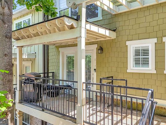 3rd image of 490 Barnett Shoals Rd APT 814