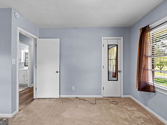 5th image of 1732 E Mercer Dr