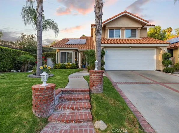 28948 Shadow Valley Ln, Saugus, CA 91390
