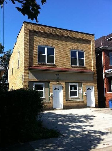 Exterior/ Off Street Parking