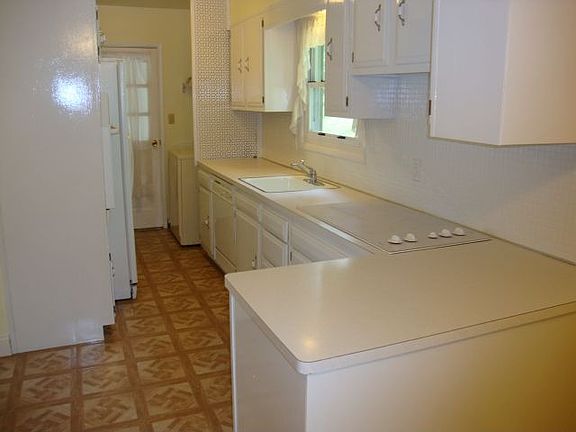 4th image of 6878 Highland Dr