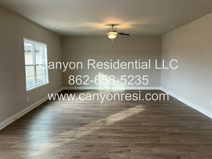 4 bed, 2.5 bath, 2143 sqft, $1,945 — Photo 4