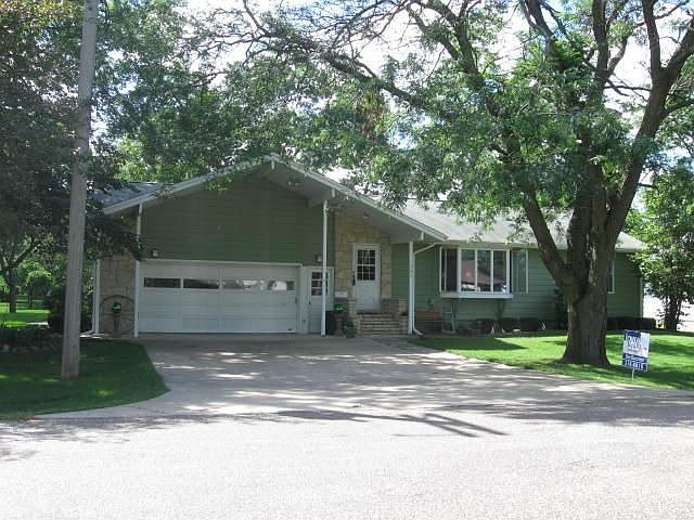 2nd image of 539 Park St