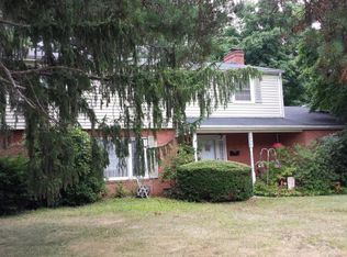 404 Hale St, Pearisburg, VA 24134