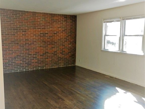4th image of 5791-5805 N Meadows Blvd #7744822