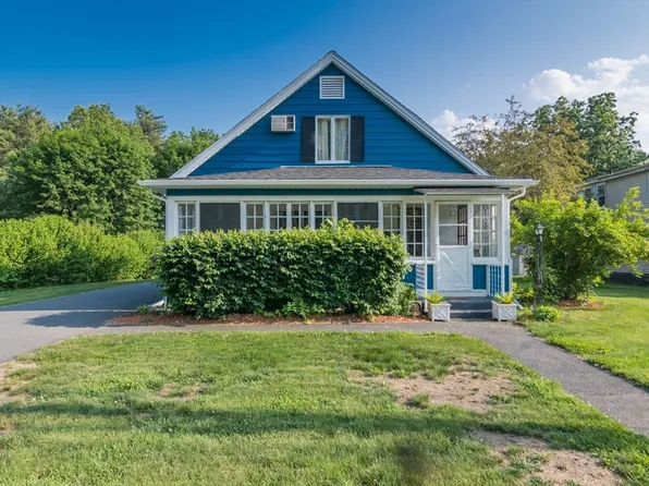 98 Turnpike Rd, Turners Falls, MA 01376