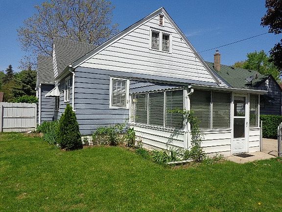 4th image of 1525 Evergreen St